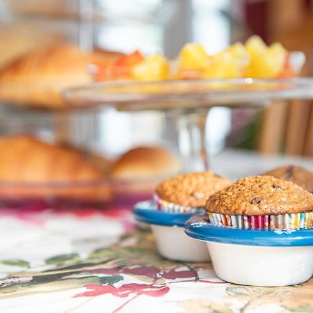 Bed & Cafe Petit Papillon Bed and Breakfast Grandes-Bergeronnes Exteriör bild